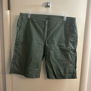 Woolrich Olive Cargo Shorts